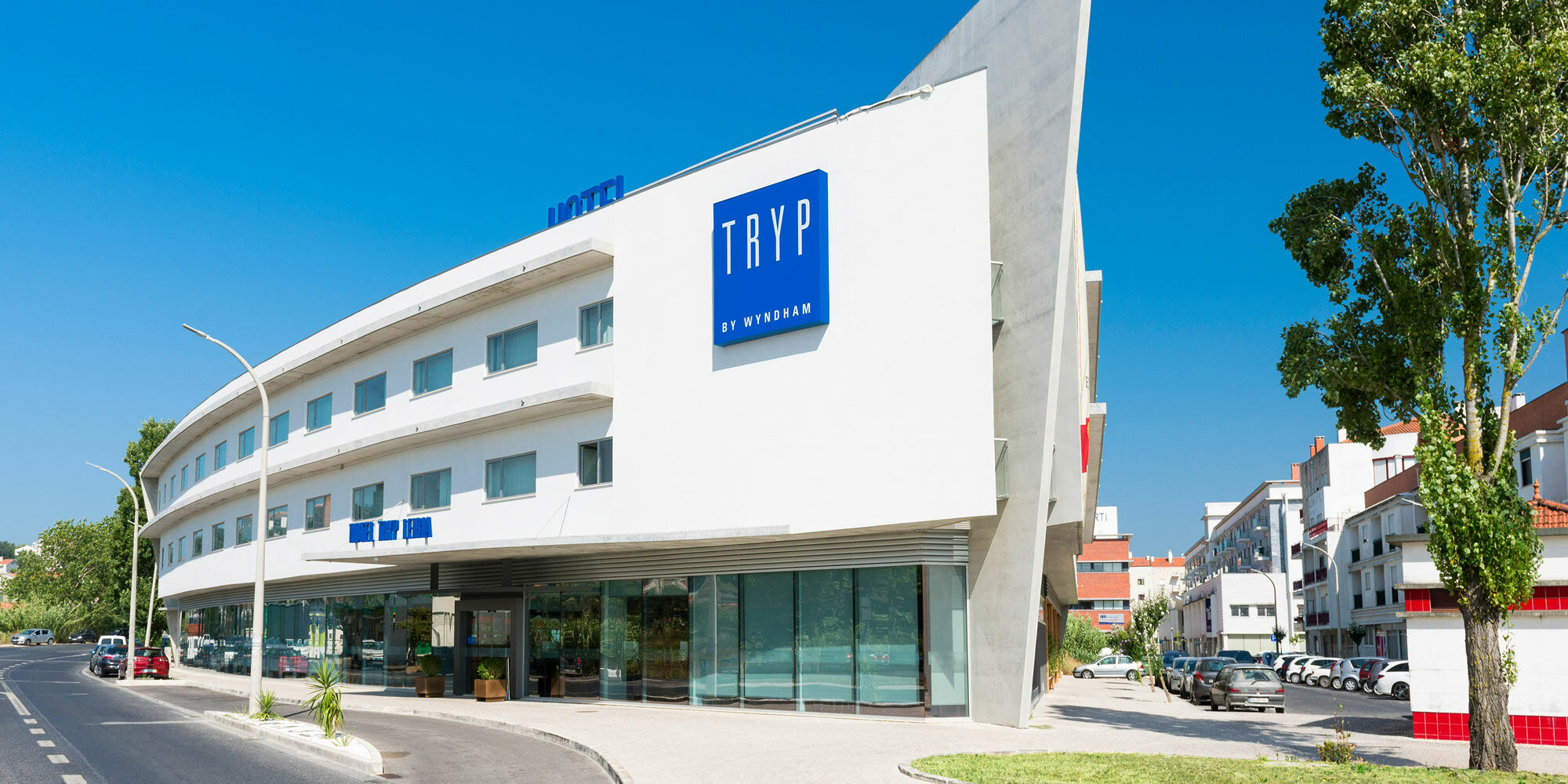 Hotel Tryp By Wyndham Leiria Esterno foto